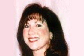 Photo of donor Jo-Ann Rifkind. Link to Life Stage Gift Planner Under Age 60 Situations.