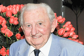 Photo of Tom Curtis. Link to his story.